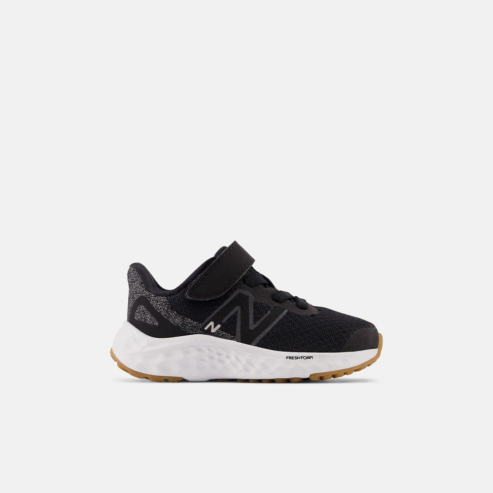 Size 0 - 10 | Kids New Balance Fresh Foam Arishi V4 Bungee Lace With Top Strap Black With White