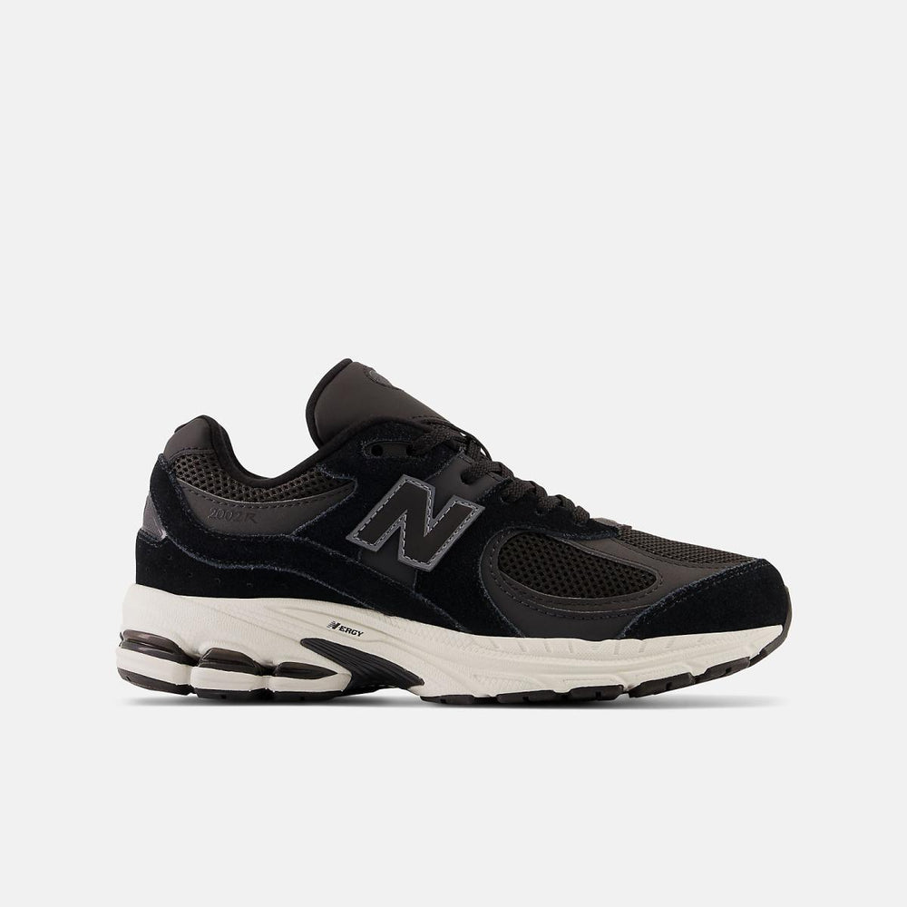 Size 3.5 - 7 | Kids New Balance 2002 Black With Phantom