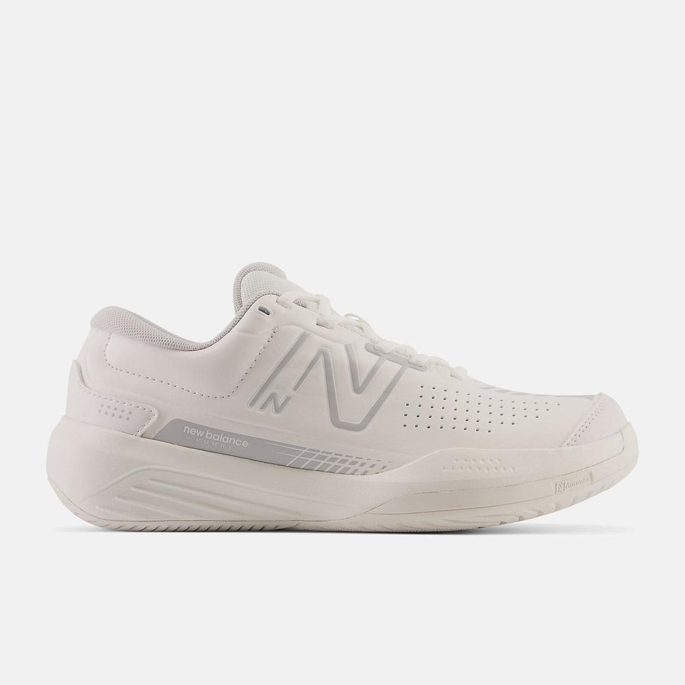 Tennis | Women New Balance 696v5 White With Navy