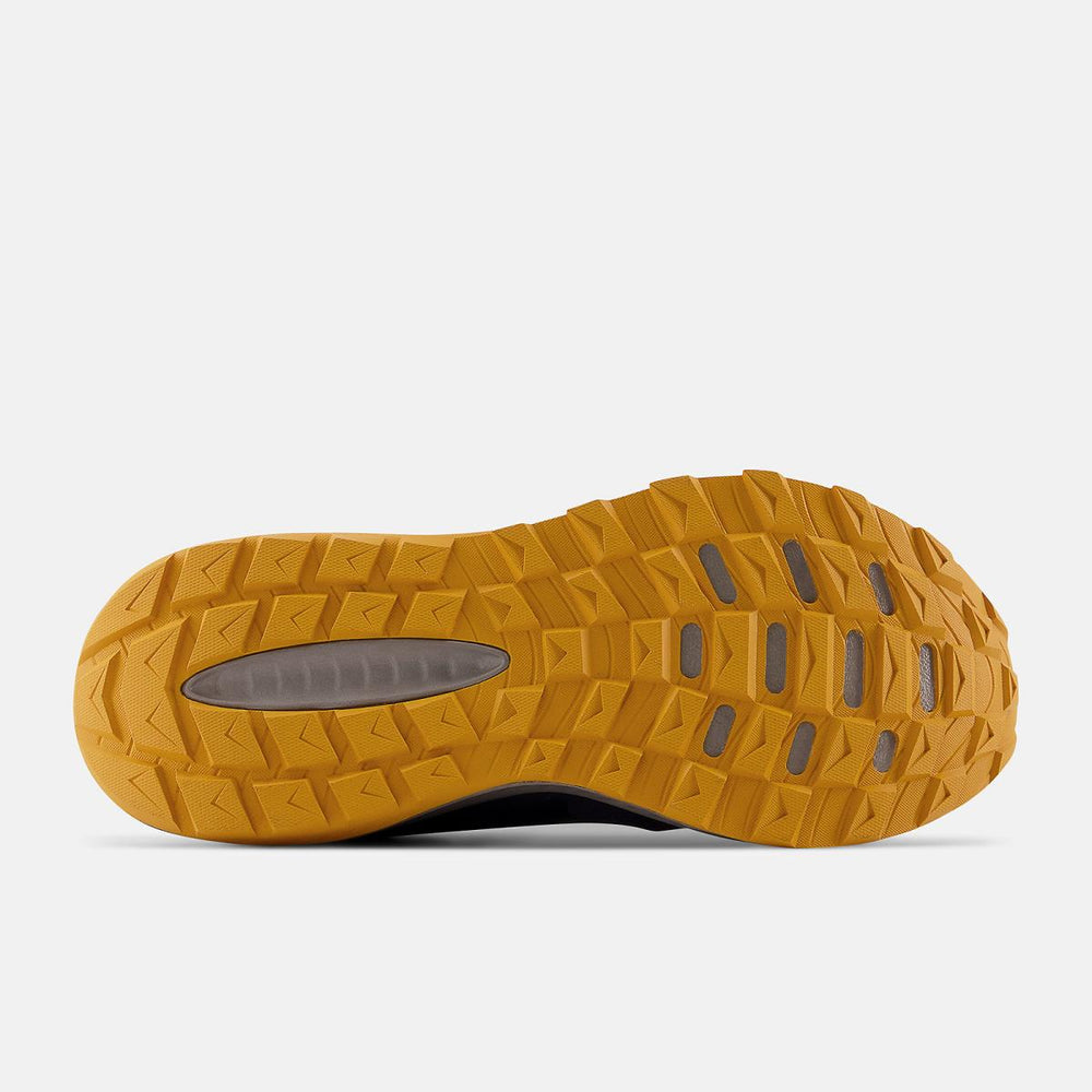 Running | Men New Balance DynaSoft Nitrel V5 Outerspace With Eclipse And Golden Hour