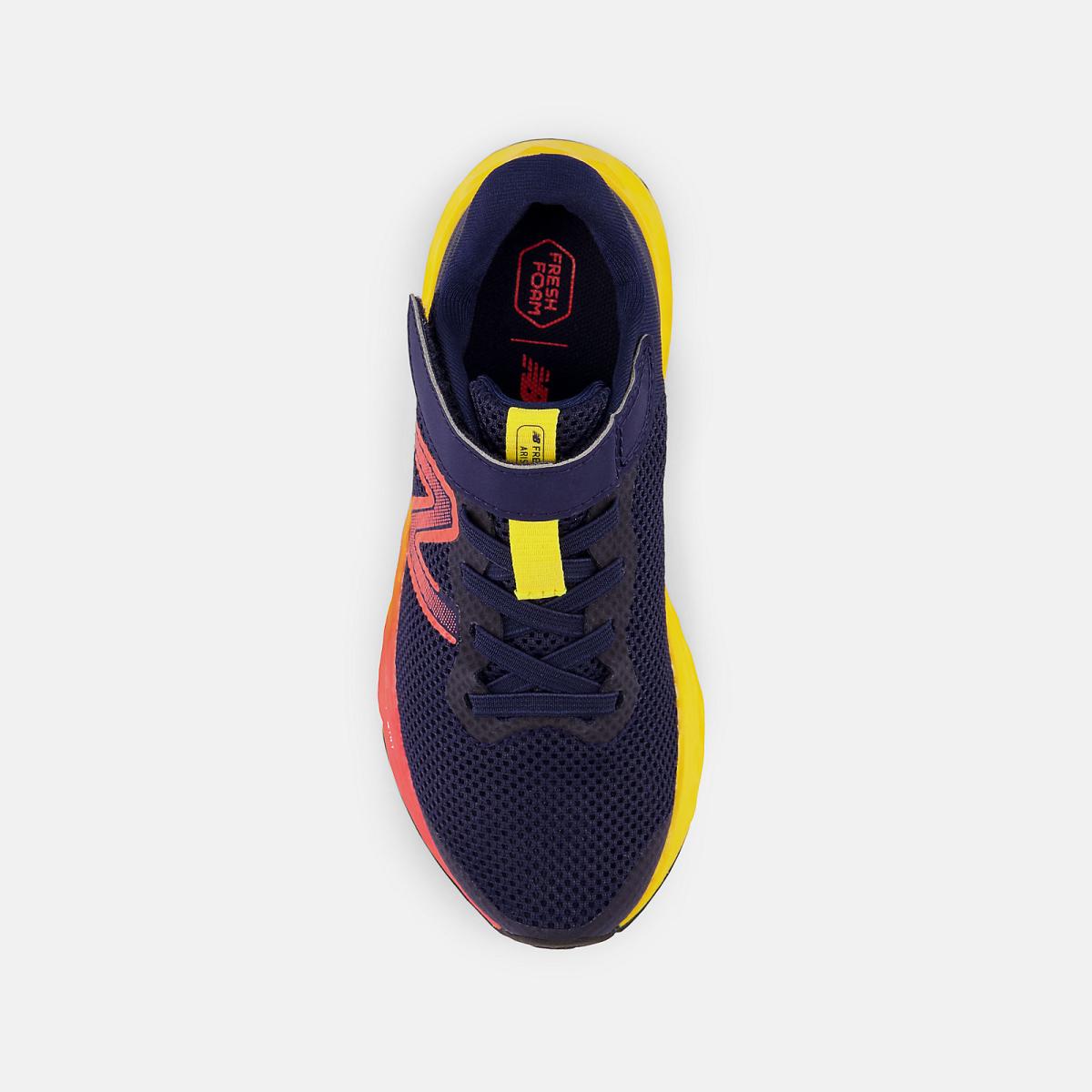 Size 10.5 - 3 | Kids New Balance Fresh Foam Arishi V4 Bungee Lace With Top Strap Team Navy With Electric Red And Egg Yolk
