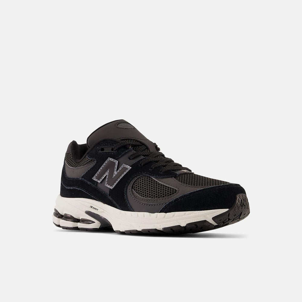 Size 3.5 - 7 | Kids New Balance 2002 Black With Phantom