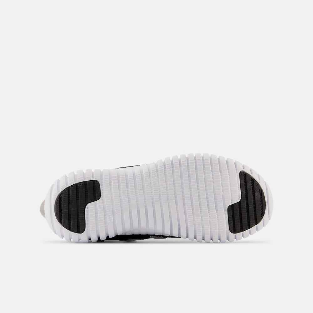 Size 3.5 - 7 | Kids New Balance PLAYGRUV V2 Bungee Black With White