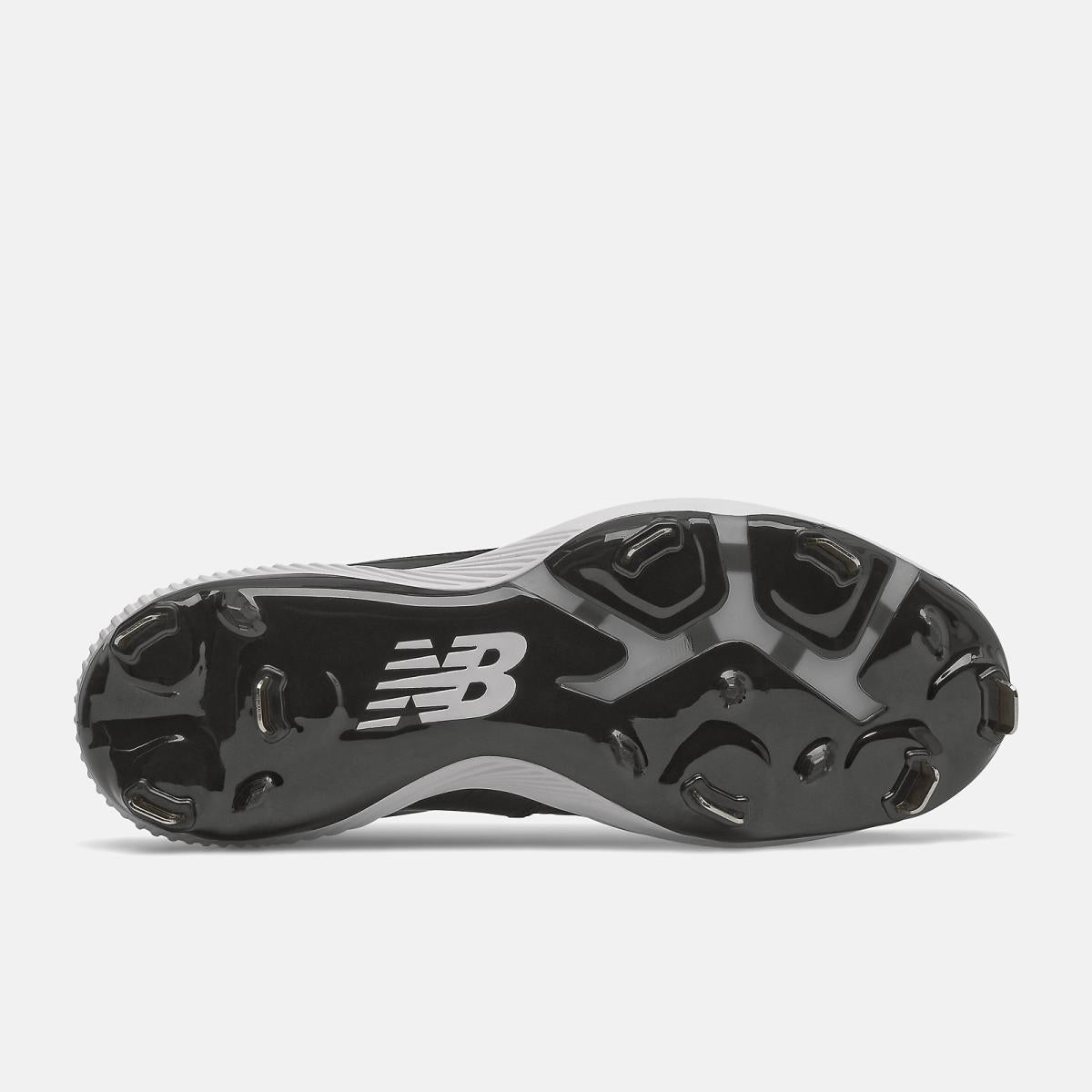 Softball | Women New Balance FuelCell SMFUSEv3 Black With White