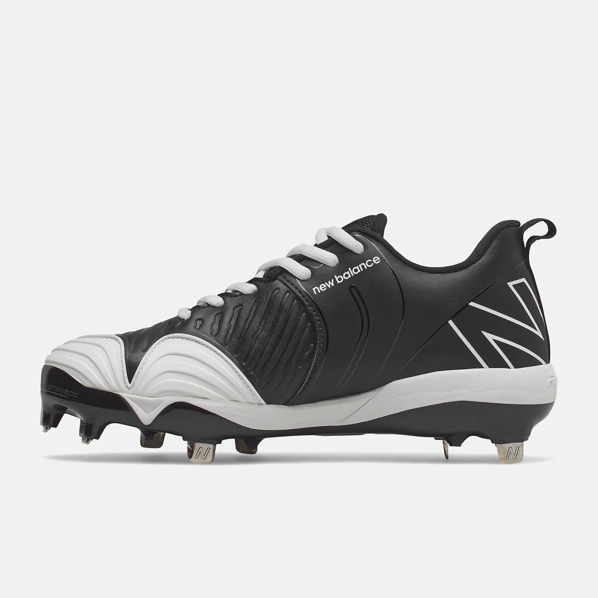 Softball | Women New Balance FUSE V3 Metal Pitch Black