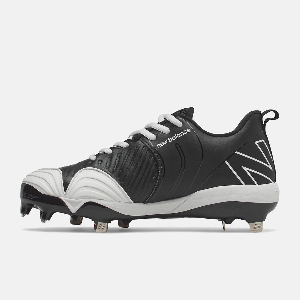 Softball | Women New Balance FUSE V3 Metal Pitch Black